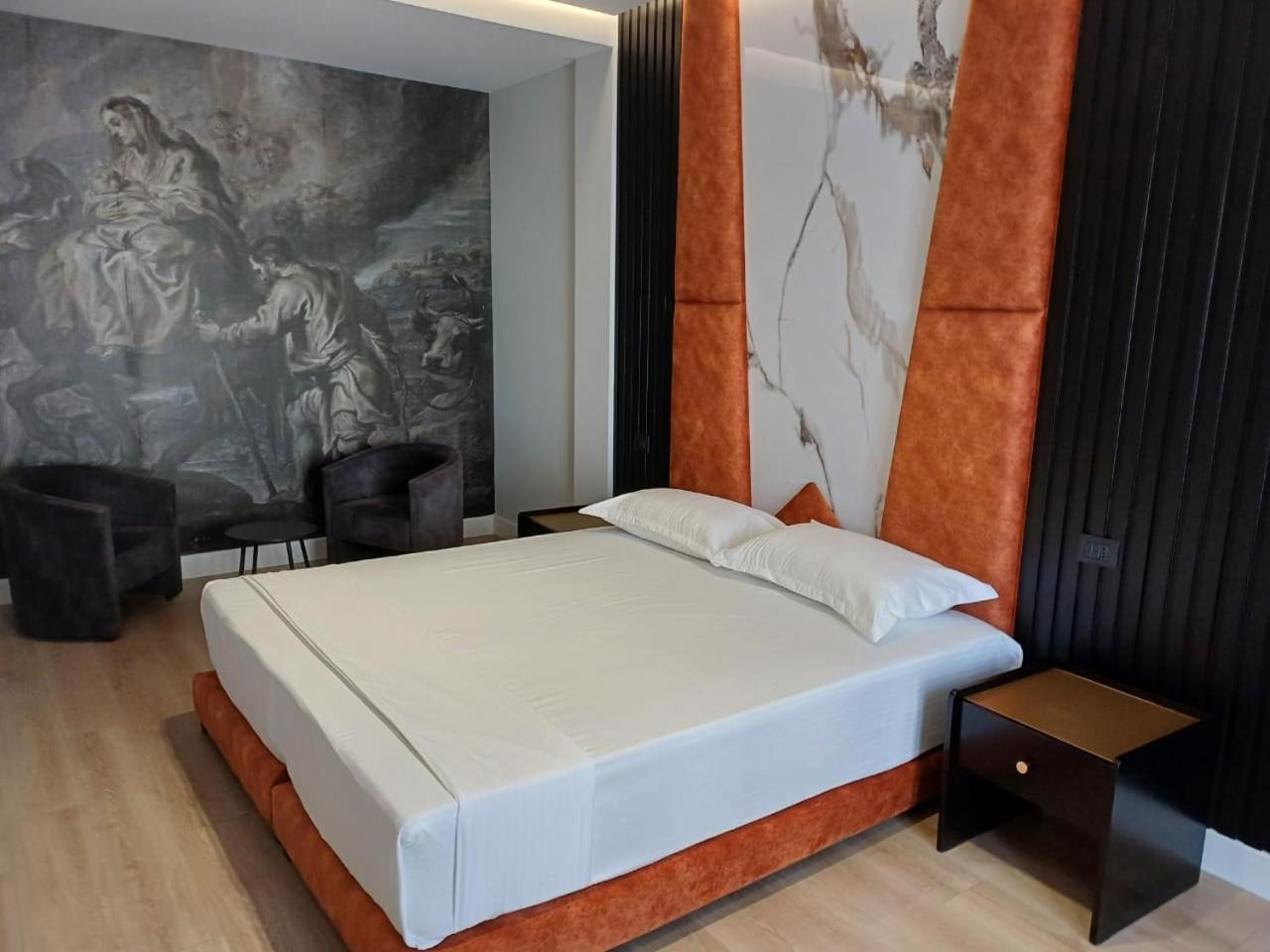 Oxygen Boutique Hotel Tirana Exterior foto
