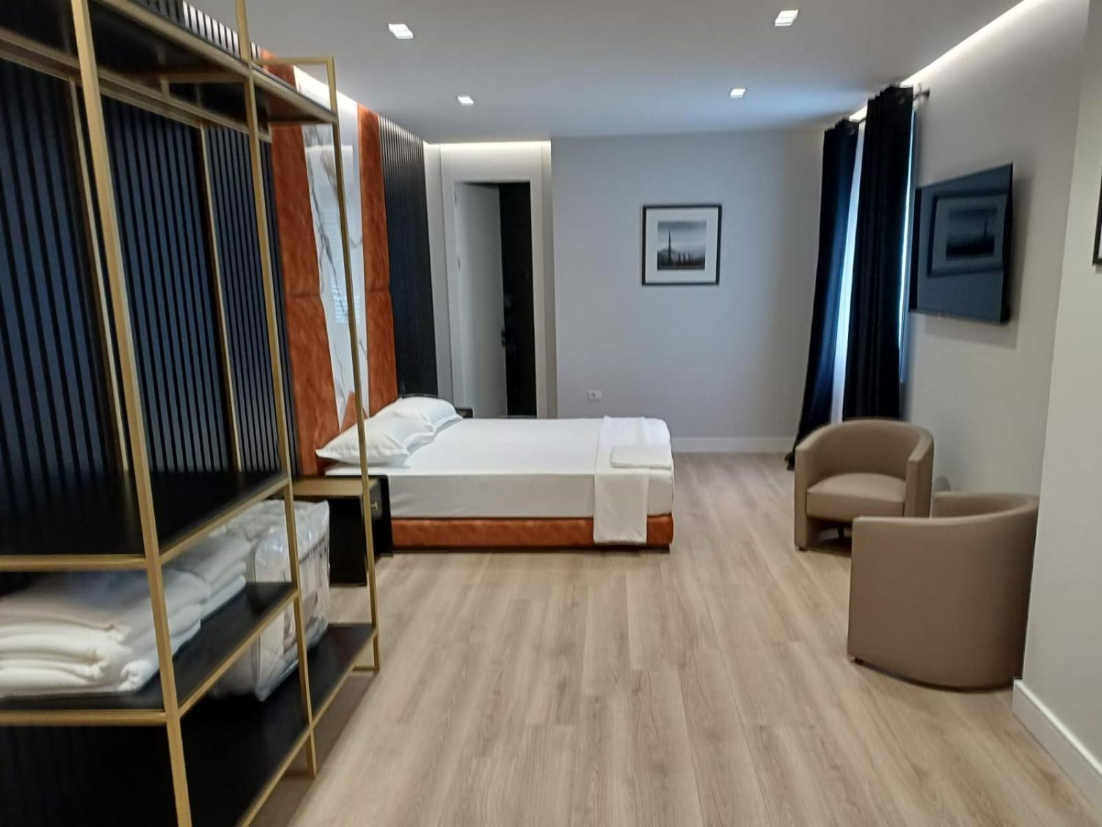Oxygen Boutique Hotel Tirana Exterior foto